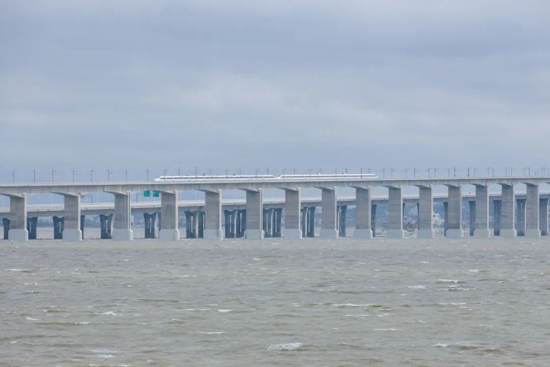 福厦高铁，东南沿海的经济动脉