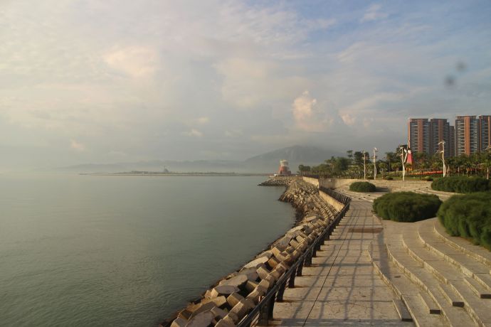 漳州港，一个充满活力与机遇的滨海城市